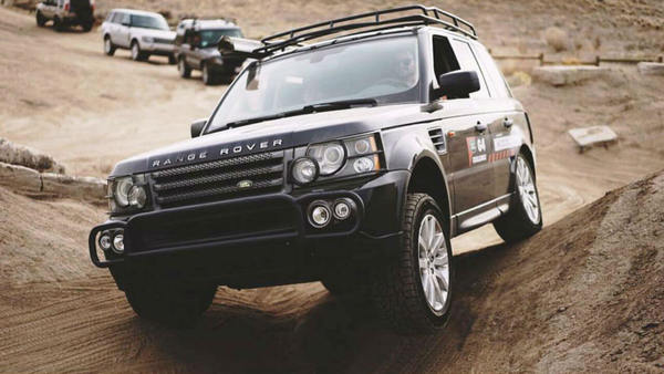 Land Rover Aksesuarları: Aracınızı Hem Şık Hem Fonksiyonel Hale Getirin