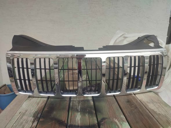 Jeep Grand Cherokee WH Ön Panjur (3.0) Sıfır