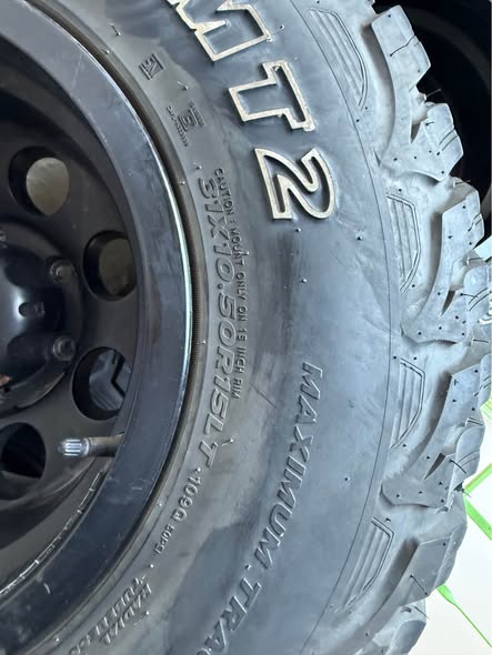 44 Ofsetli 6x139.7 Jant + 31x10.5 15 Lastik