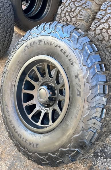 BFGoodrich 315/70/17 Lastik ve Method Jant Takımı 6x139.7