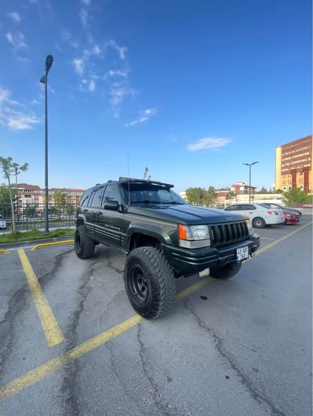 Jeep Grand Cherokee ZJ 1997 5.2 V8 Off-Road Donanımlı 2