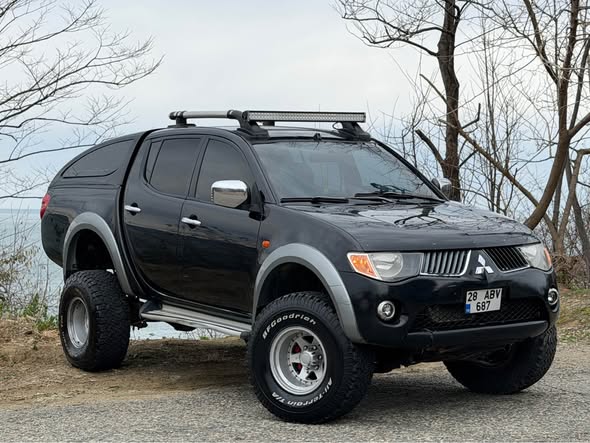 Mitsubishi L200 430.000 km Otomatik Vites Off-Road Hazır Pick-Up
