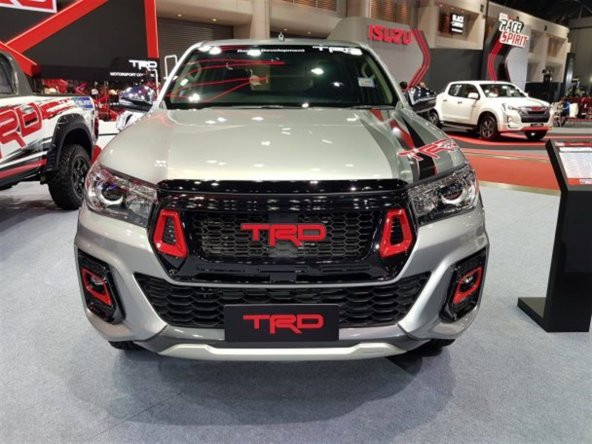 Toyota Hilux Revo TRD Görünüm Body Kit 2015 ve Sonrası