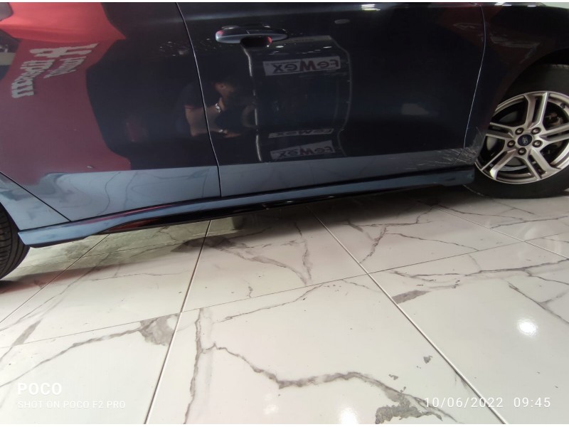 Ford Focus 4.5 Side Skirt Set - Fibersan Tuning