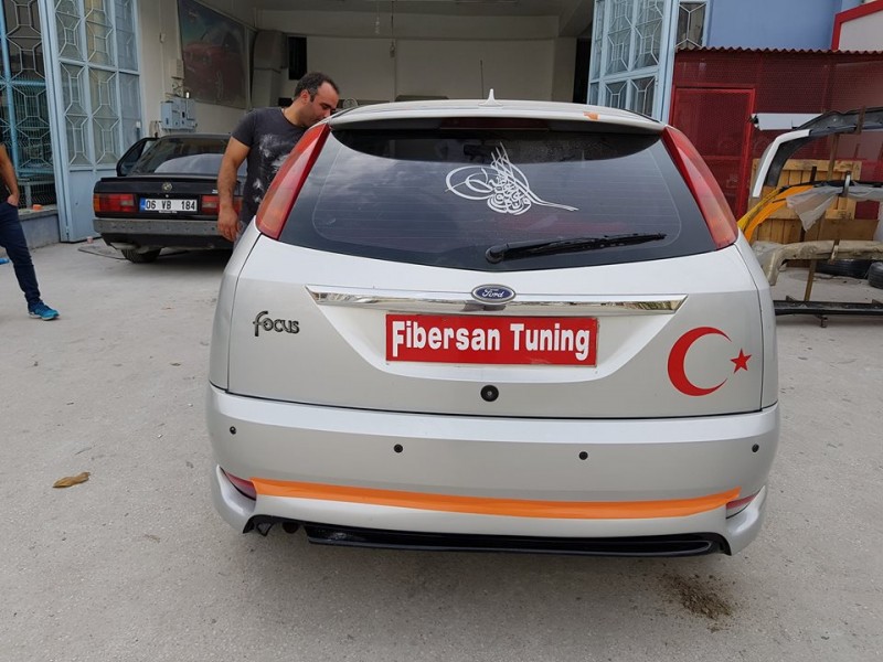 FORD FOCUS 1 HB ARKA TAMPON EKİ