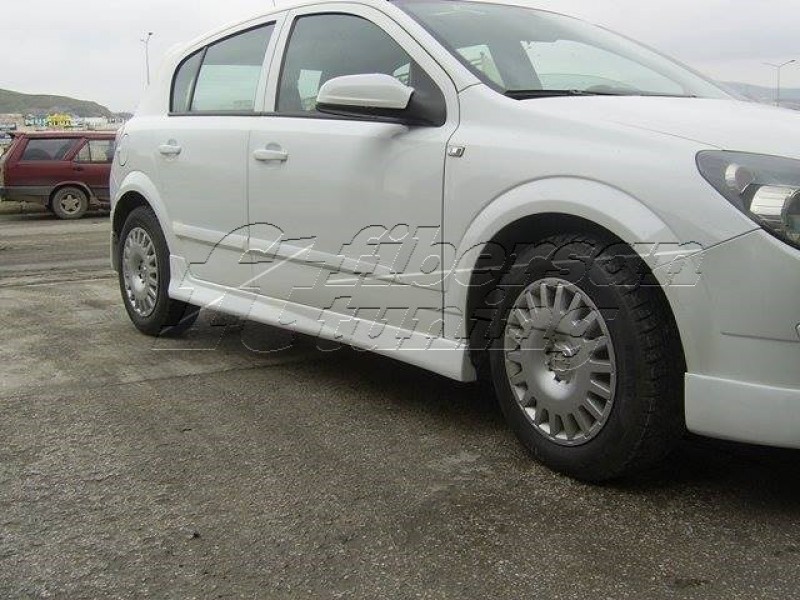 Opel Astra H Side Skirt Set