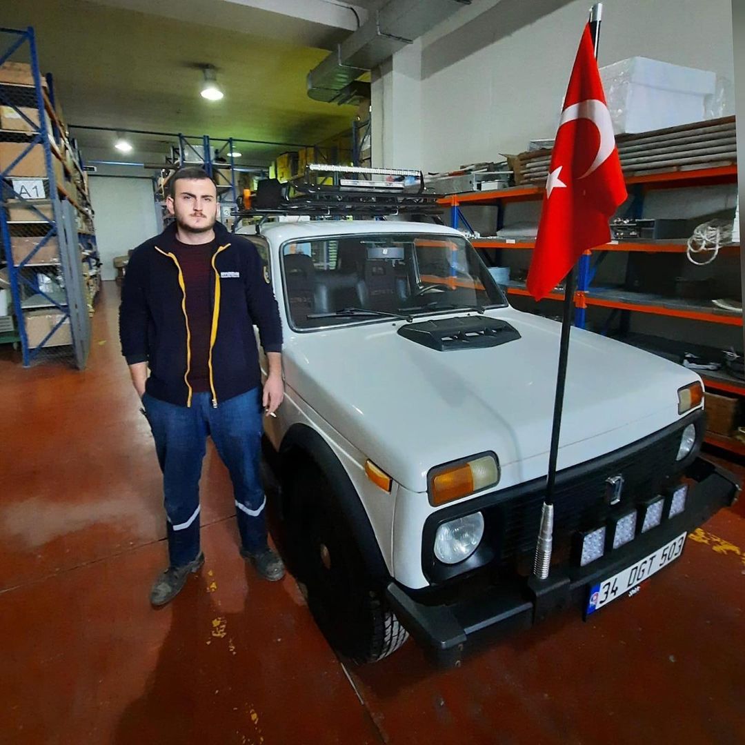 Lada Niva  Ara Atkı + Shark Model Tavan Sepeti