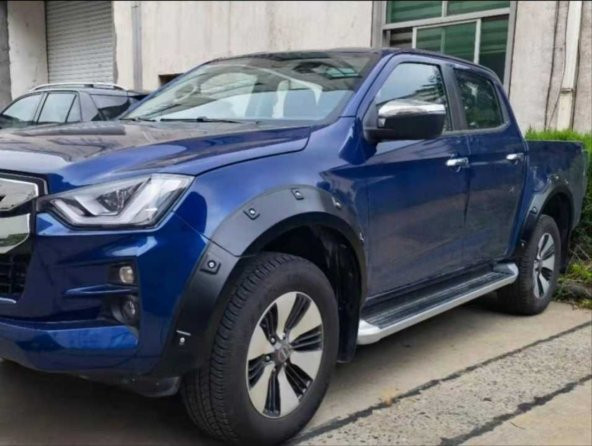 Dodik Takımı Isuzu Dmax 2020+ Cıvata görünümlü