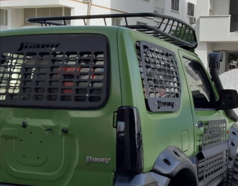 Suzuki Jimny Yan Cam Izgara (Sağ- Sol 2 Parça)