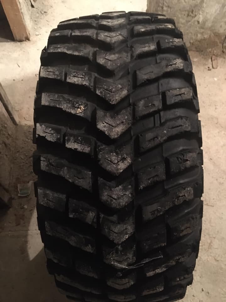 4adet maxxis mudzilla lastik %60 durumunda 35x13.5x15