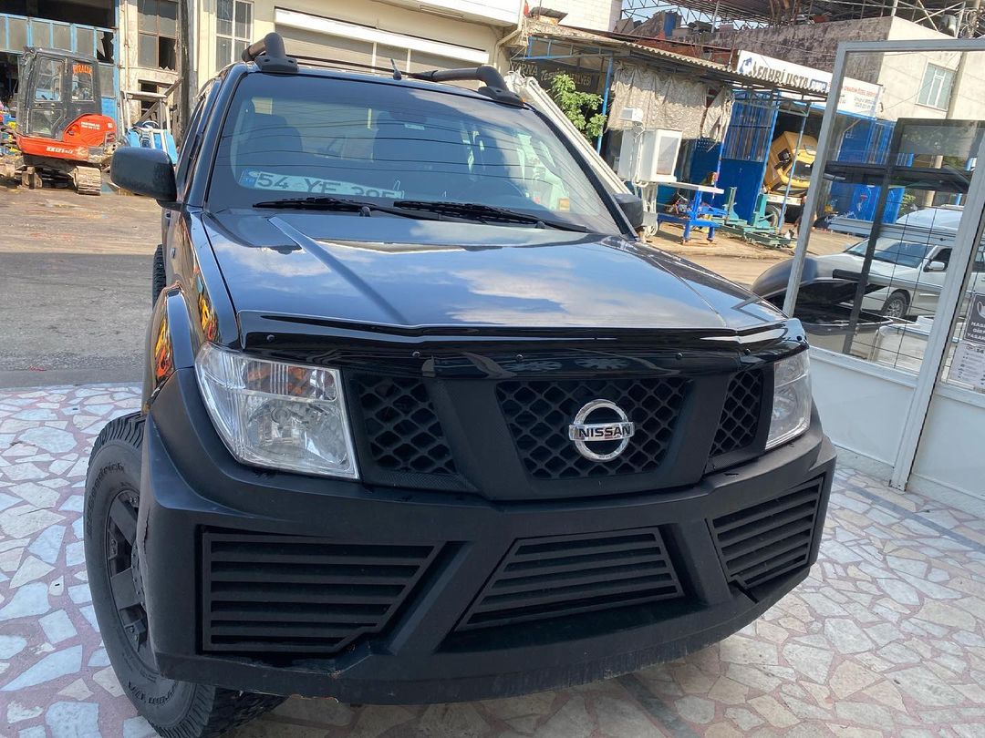NISSAN NAVARA KAPUT RÜZGARLIĞI ve CAM RÜZGARLIĞI