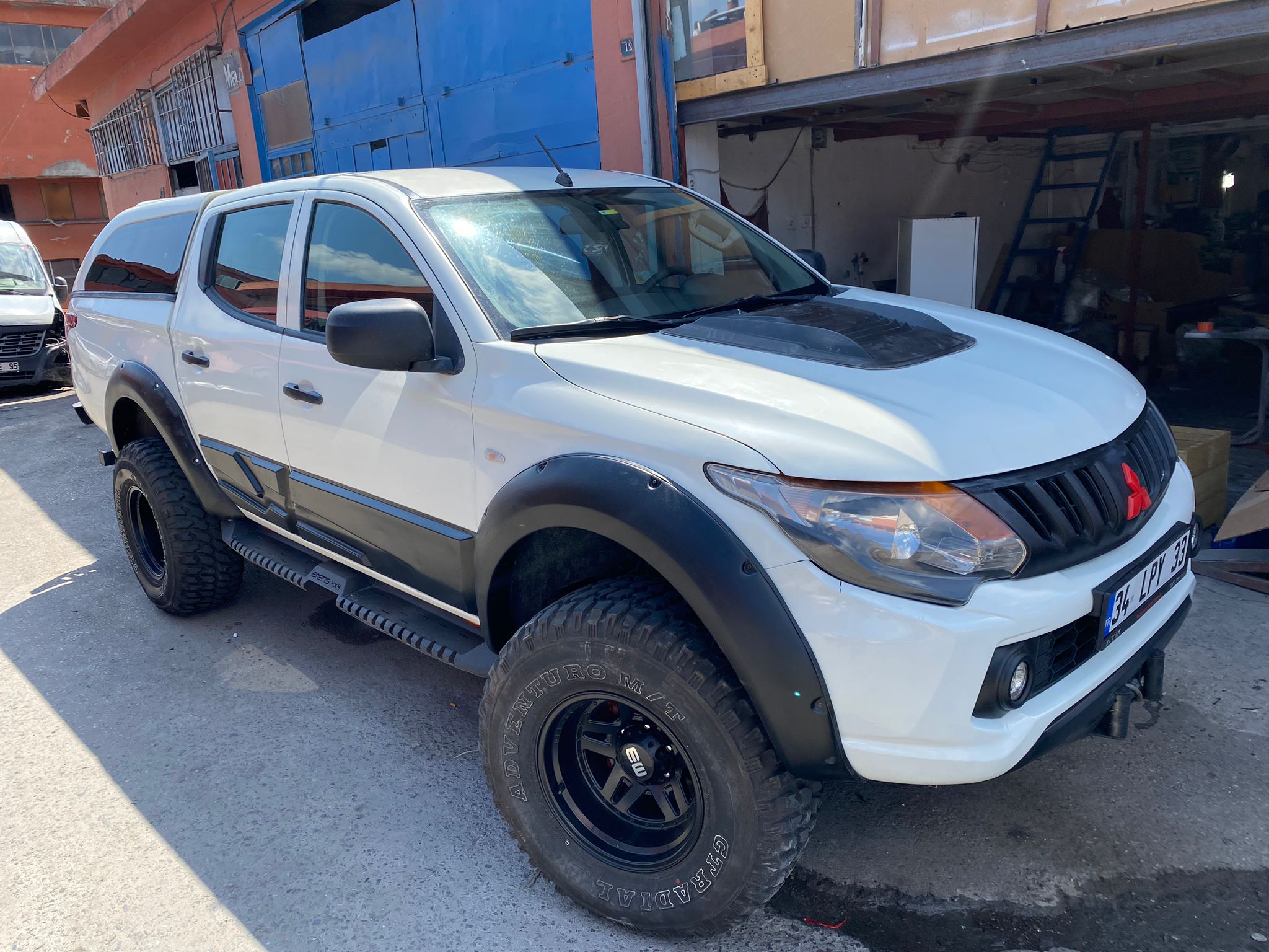 Land Rover Defender Stepne Kapağı