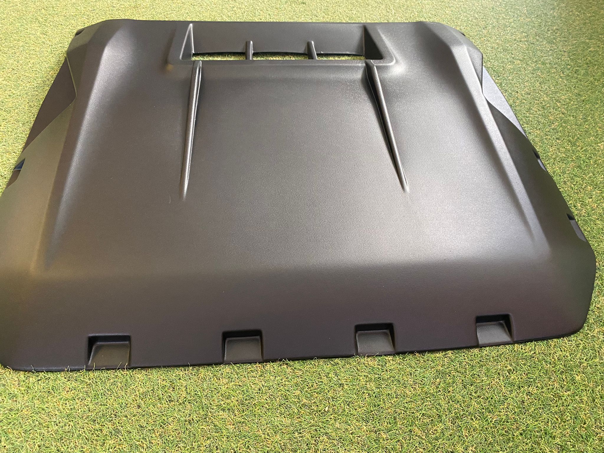 Lada Niva Kaput Kabartma (Scoop)