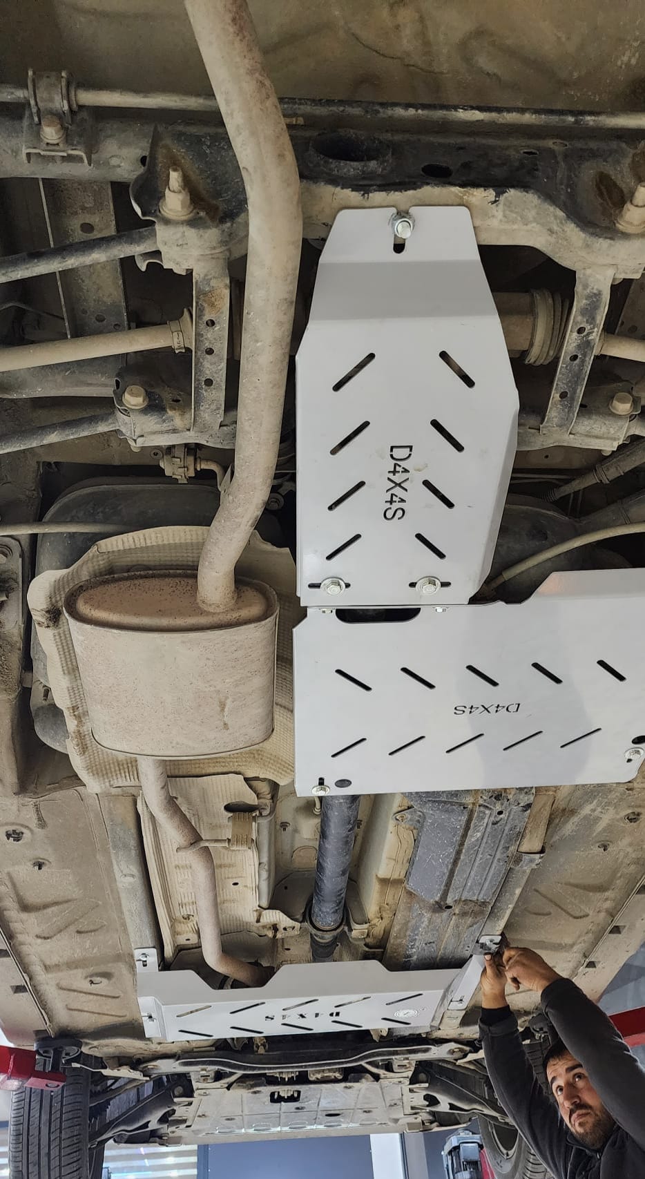 Duster yakıt deposu ve diferansiyel koruma