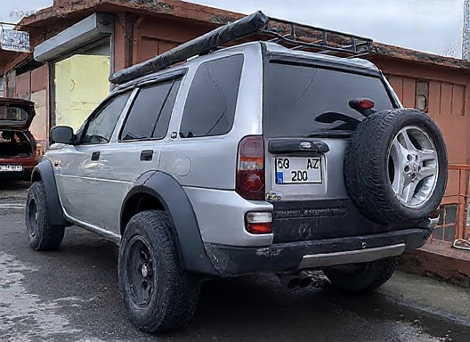 Land Rover Frelender Dodik