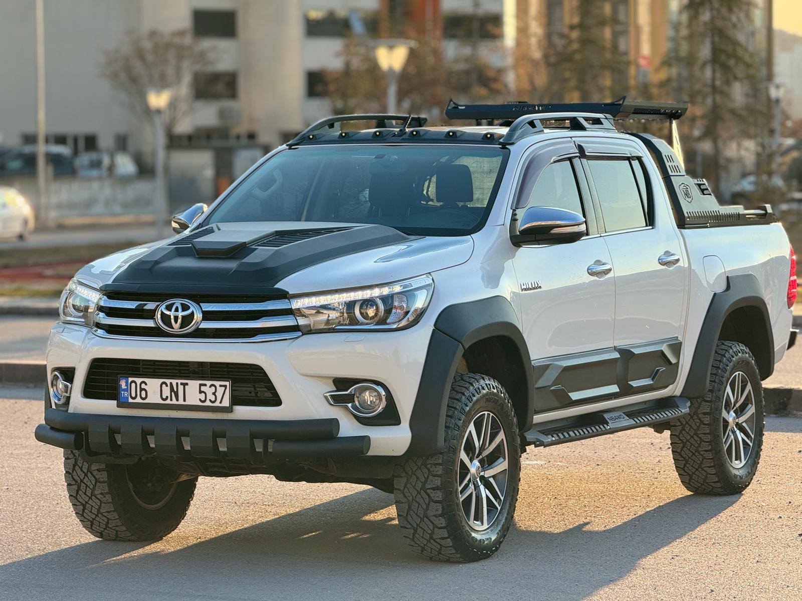 TOYOTA HİLUX 2015-20 UYUMLU ABS PLASTİK ÇAMURLUK DODİK