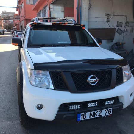 Navara Moonvisor