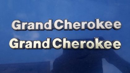 Grand Cherokee Amblem