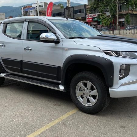 MITSUBISHI L200 2019 - VE ÜZERİ UYUMLU KAPI KORUMA SETİ