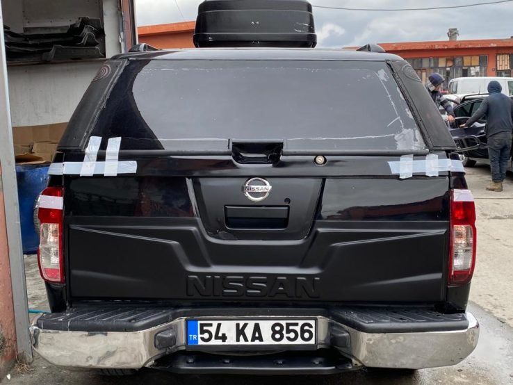 Navara D40 Bagaj Kapağı Kaplama