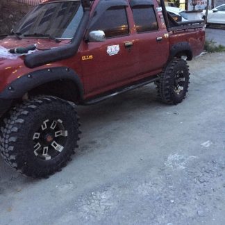 Toyota Hilux LN Moonvisor